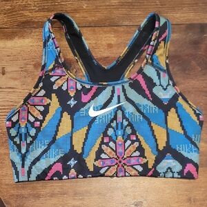 Nike Women's Geometric Pattern Sports Bra